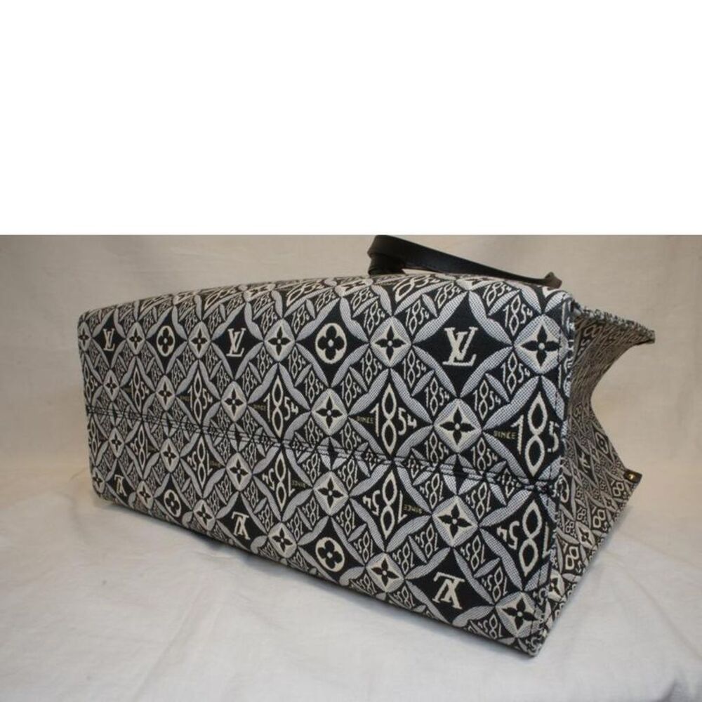 Louis Vuitton On-the-go GM Tote Bag - Picture 4 of 5